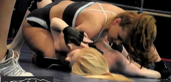  European lesbian babes passionately wrestling